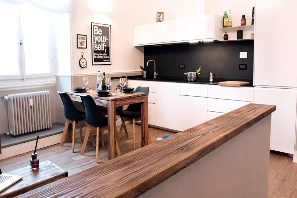 Apartment Dandy House On The Arno River Florence